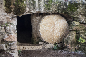 Empty tomb, stone rolled away, Israel
(Pixabay)